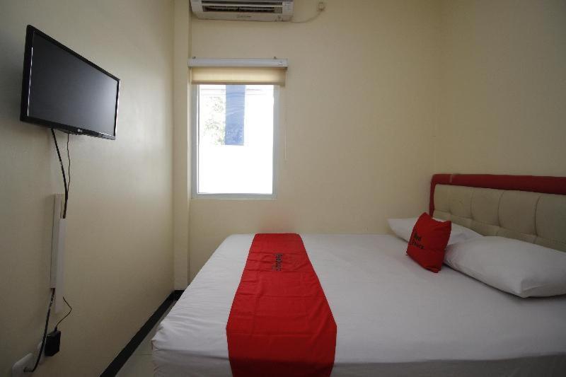 Reddoorz Plus @ Jalan Pemuda Giacarta Camera foto